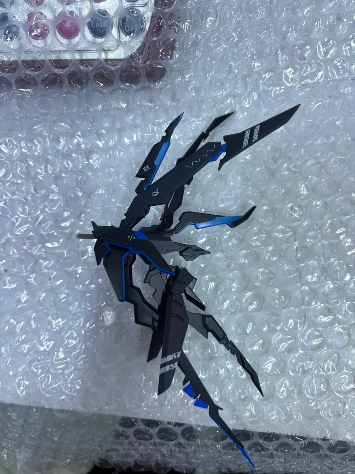 Black Rock Shooter PVC Statue 1/8 Black Rock Shooter Inexhaustible Version by Good Smile Company [CONDITION ISSUE] - Image 2