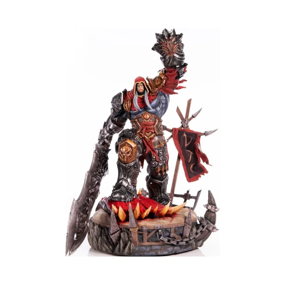 First 4 Figures : Darksiders - War Standard