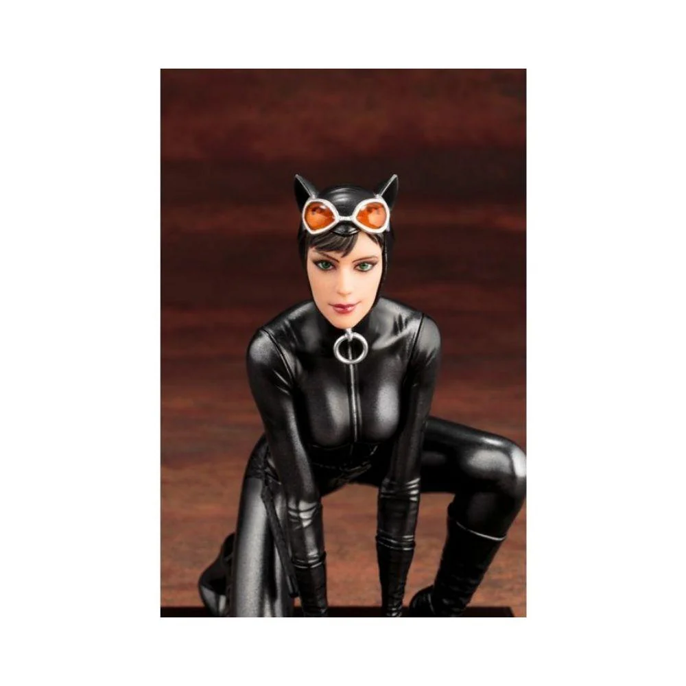 Kotobukiya : DC Comics Catwoman Artfx+ Statue - Image 2