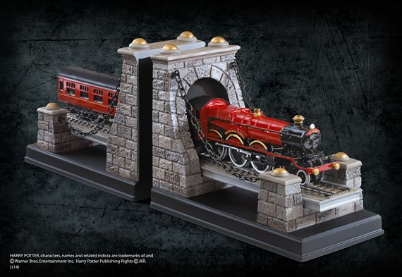 Harry Potter Hogwarts Express Bookends by The Noble Collection - Image 5