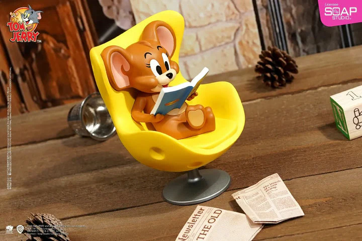 Tom and Jerry: Jerry's Reading Time Statue By SOAP STUDIO - Image 3